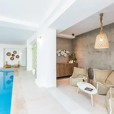 Odyssey Luxury & Villa *